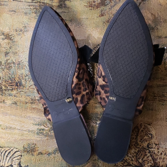 Leopard glitter bow on top slides - Picture 3 of 4